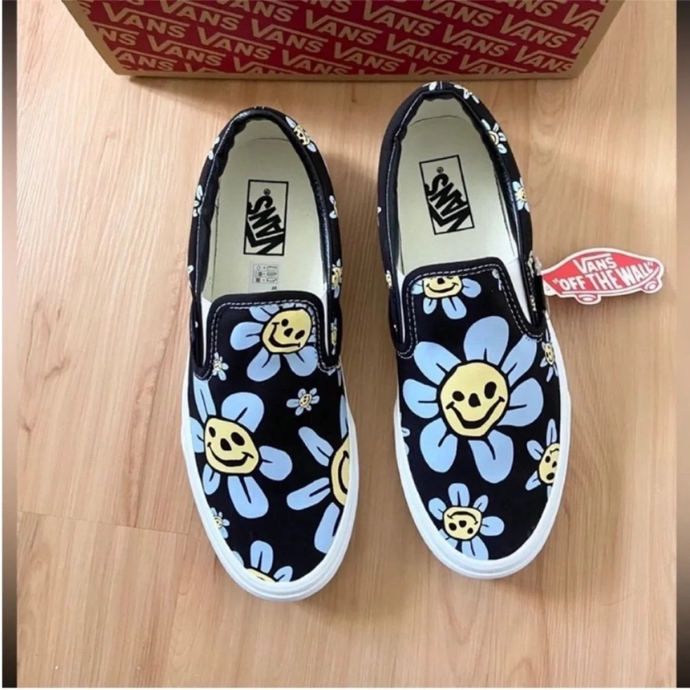 Vans Classic slip-on Trippy Grin Floral Women Size 10.0 US